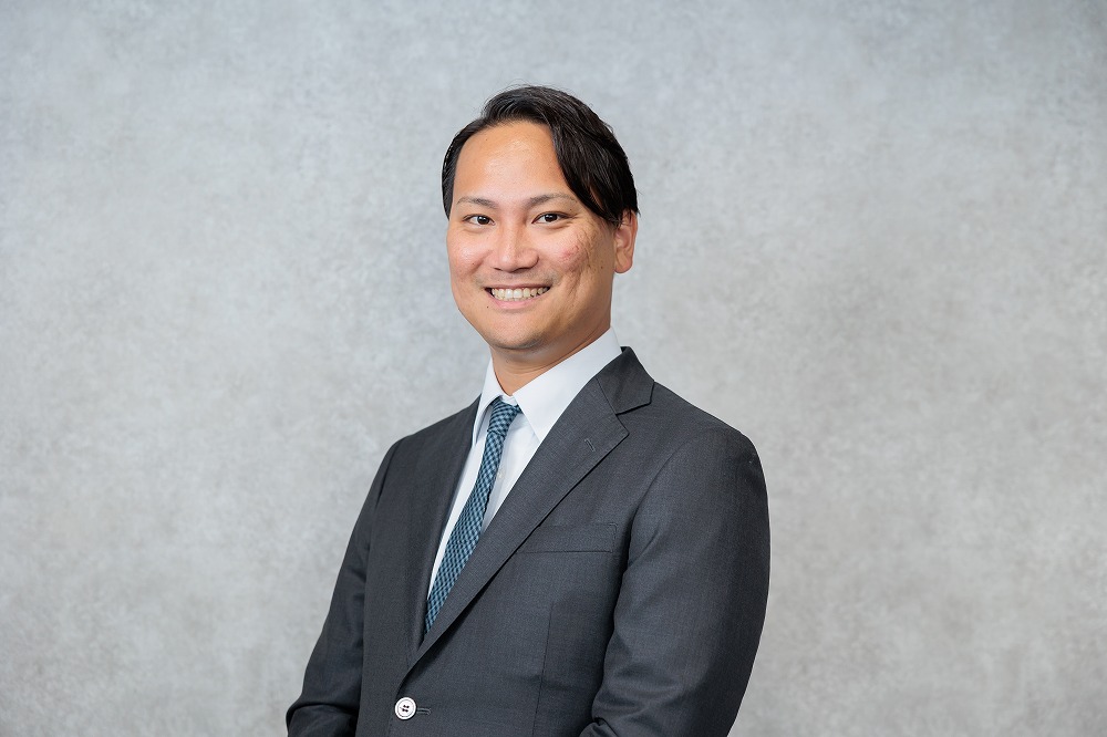 営業部⻑ 難波勇作 NANBA YUSAKU